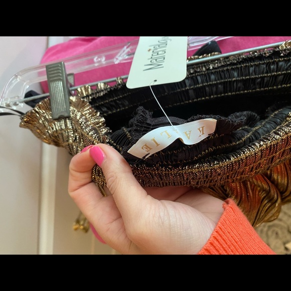 Karlie Clothes - Brown Gold Pleated Skort w/ Smock Waist - SMALL - Picture 7 of 7